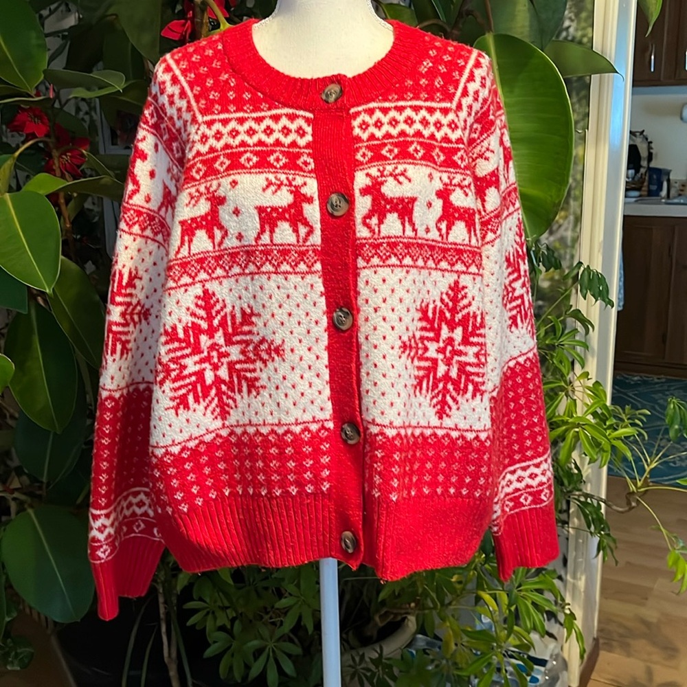 Old Navy XL Reindeer Snowflake Sweater, Button Down, Red/White